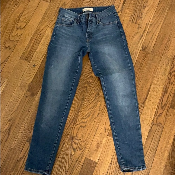 True Skinny Gap Jeans - Picture 1 of 7